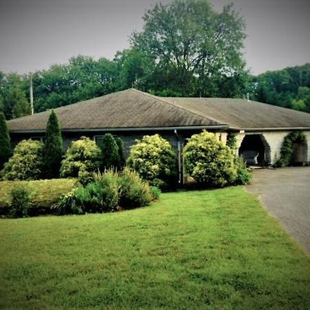 Winnie'S Bed & Breakfast Lawrenceburg Экстерьер фото